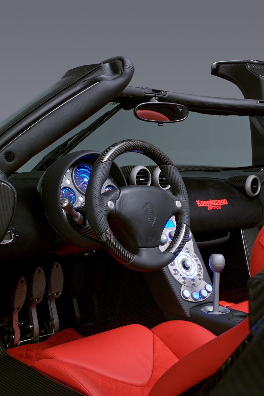 Интерьер Koenigsegg CCXR Edition 2008 года  (фото 28 из 39)